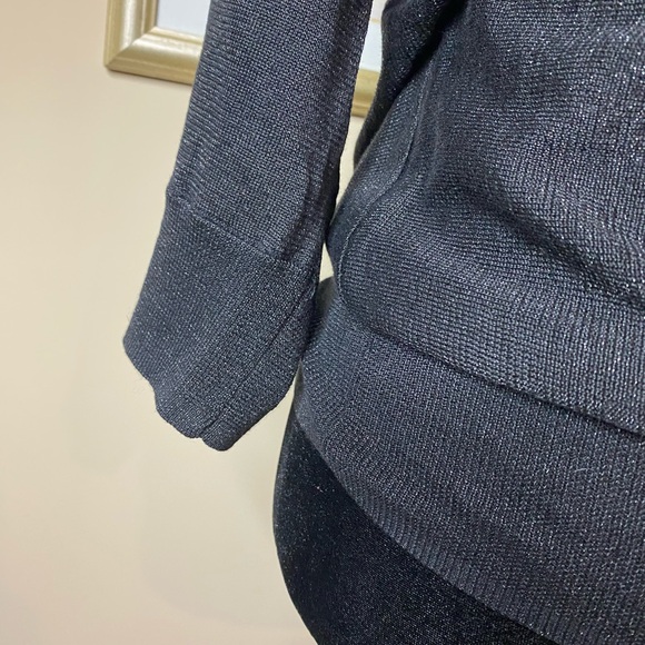 Dress Barn Black Sweater w/Cold Shoulder Sleeves - Picture 5 of 8